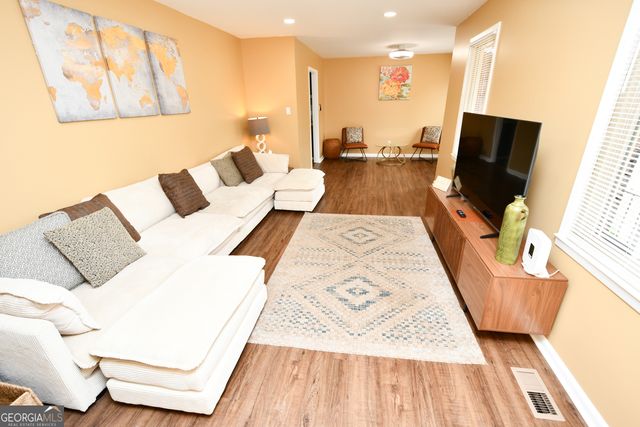 316 Meadowridge Drive, Warner Robins, GA 31093