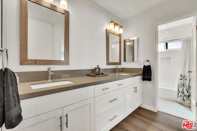 5674 Windsor Way 210, Culver City, CA 90230