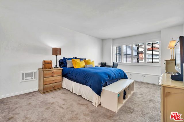 5674 Windsor Way 210, Culver City, CA 90230