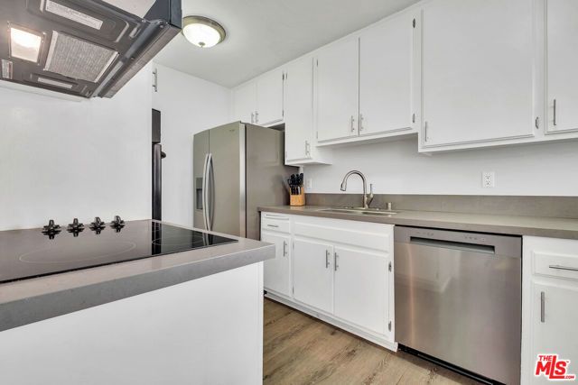 5674 Windsor Way 210, Culver City, CA 90230