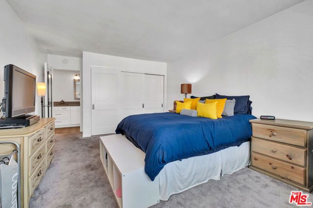 5674 Windsor Way 210, Culver City, CA 90230