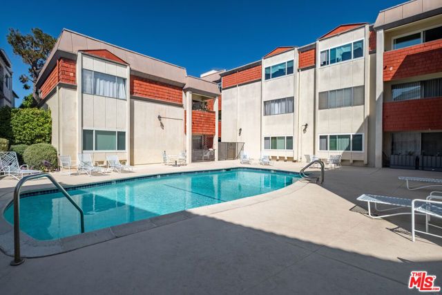 5674 Windsor Way 210, Culver City, CA 90230