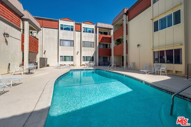 5674 Windsor Way 210, Culver City, CA 90230