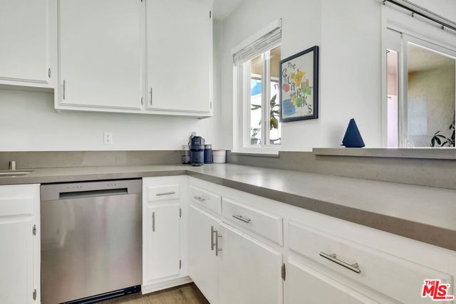 5674 Windsor Way 210, Culver City, CA 90230