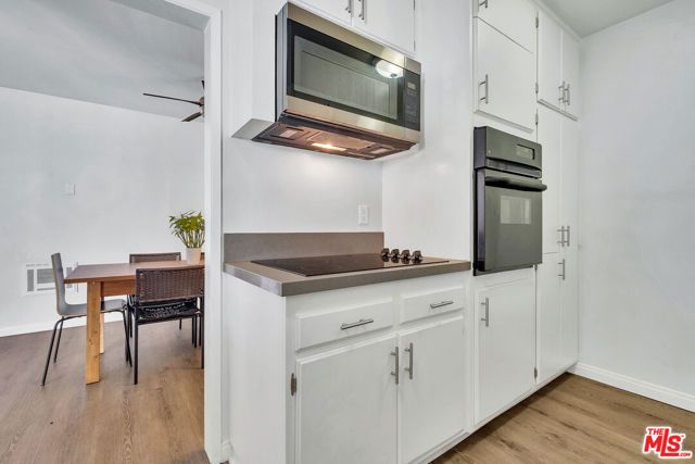 5674 Windsor Way 210, Culver City, CA 90230