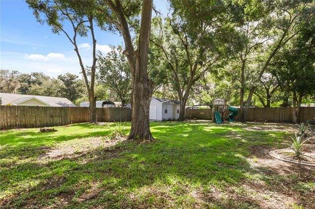 2635 LAKE LANDING BOULEVARD, Eustis, FL 32726