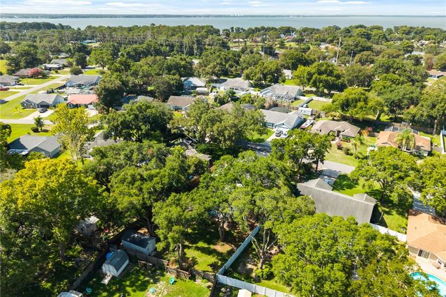 2635 LAKE LANDING BOULEVARD, Eustis, FL 32726
