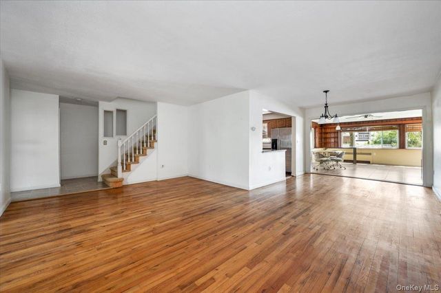 593 Pearl Street, Oceanside, NY 11572