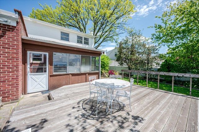 593 Pearl Street, Oceanside, NY 11572