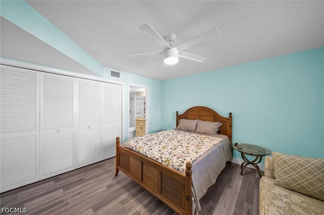 4260 SE 20th PL 401, Cape Coral, FL 33904