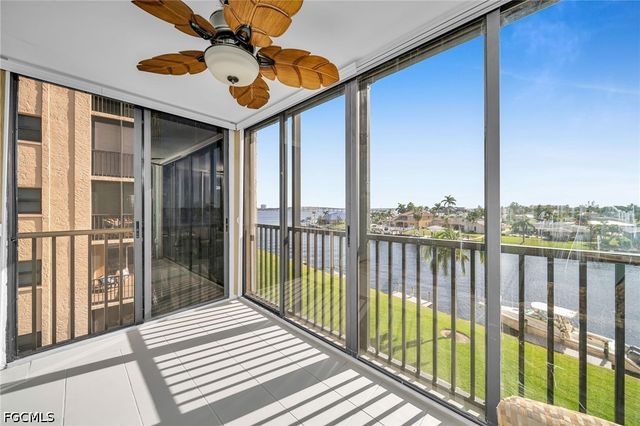 4260 SE 20th PL 401, Cape Coral, FL 33904