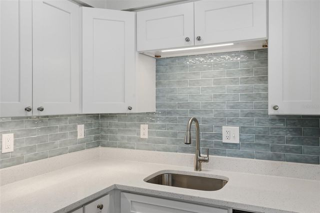 5950 MIDNIGHT PASS ROAD 101, Sarasota, FL 34242