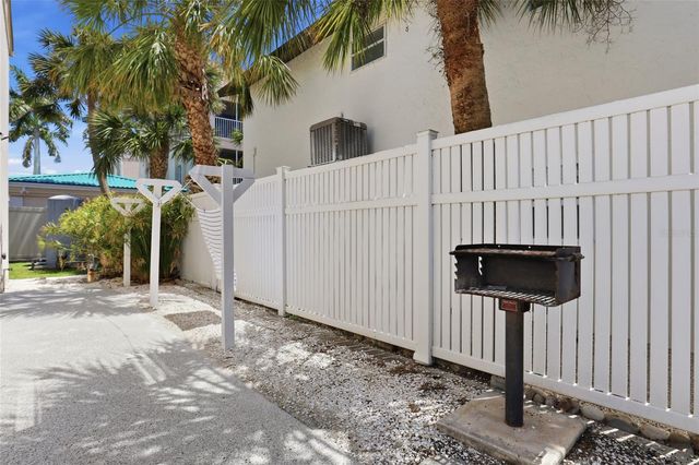 5950 MIDNIGHT PASS ROAD 101, Sarasota, FL 34242