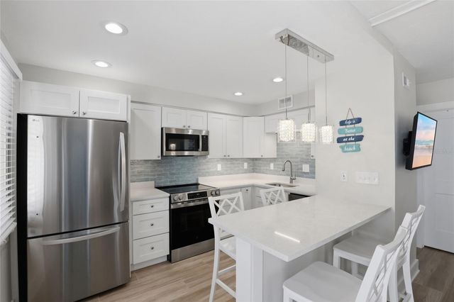 5950 MIDNIGHT PASS ROAD 101, Sarasota, FL 34242
