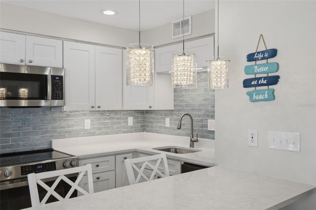 5950 MIDNIGHT PASS ROAD 101, Sarasota, FL 34242