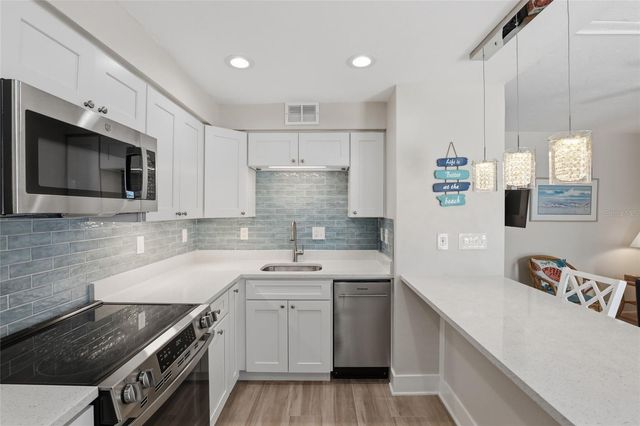 5950 MIDNIGHT PASS ROAD 101, Sarasota, FL 34242