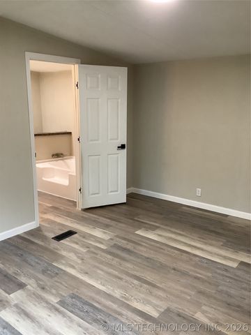 711 Northridge Drive, Pryor, OK 74361