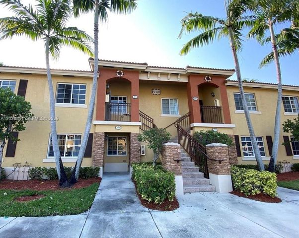 930 NE 34th Avenue 202, Homestead, FL 33033
