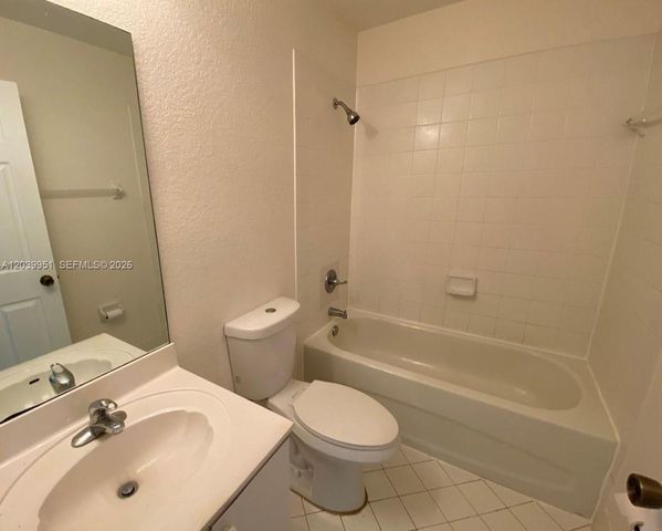 930 NE 34th Avenue 202, Homestead, FL 33033