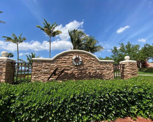 930 NE 34th Avenue 202, Homestead, FL 33033