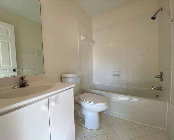 930 NE 34th Avenue 202, Homestead, FL 33033