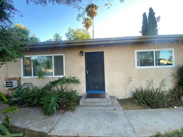 253 N Cedar St, Escondido, CA 92025