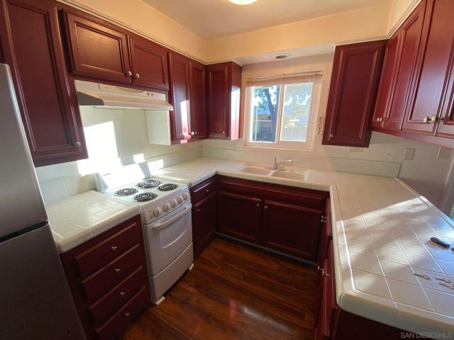 253 N Cedar St, Escondido, CA 92025