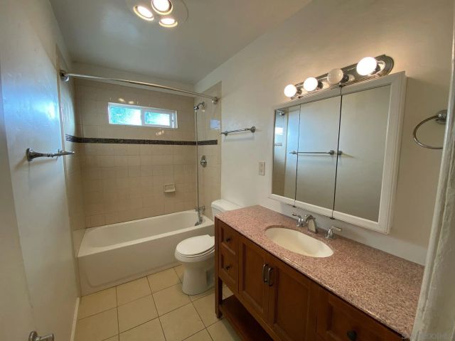 253 N Cedar St, Escondido, CA 92025