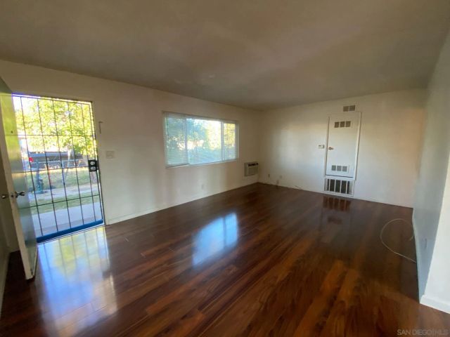 253 N Cedar St, Escondido, CA 92025