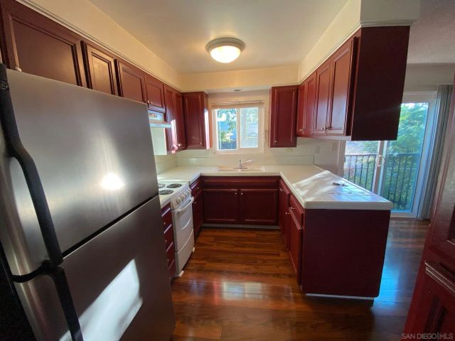 253 N Cedar St, Escondido, CA 92025