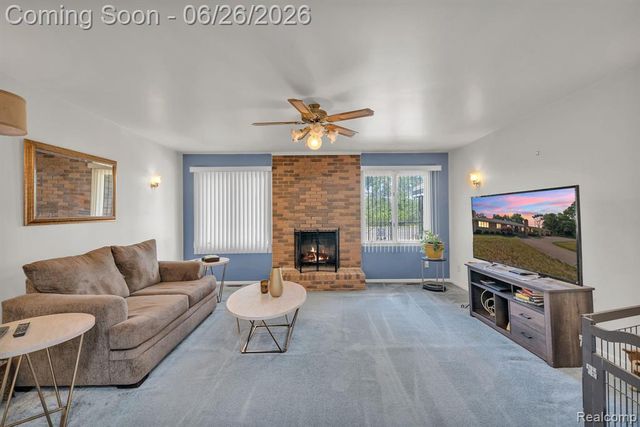 21362 Lahser Road, Southfield, MI 48033