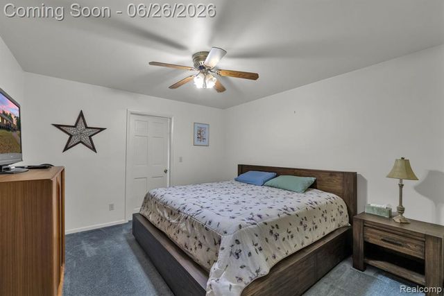 21362 Lahser Road, Southfield, MI 48033