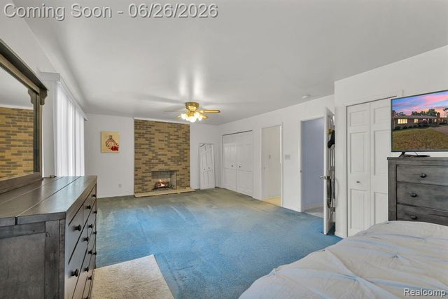 21362 Lahser Road, Southfield, MI 48033