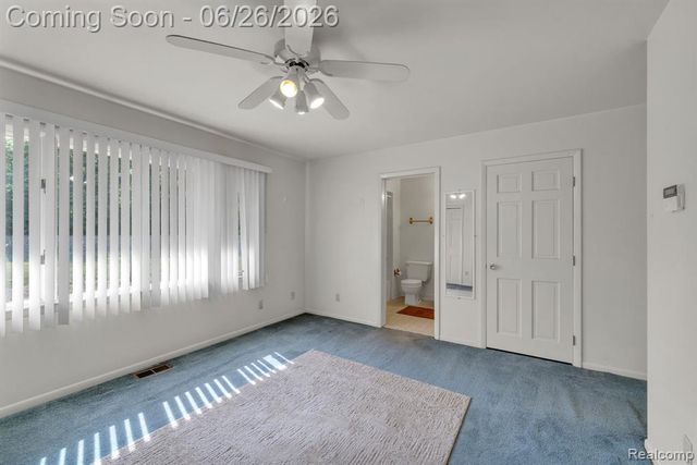 21362 Lahser Road, Southfield, MI 48033