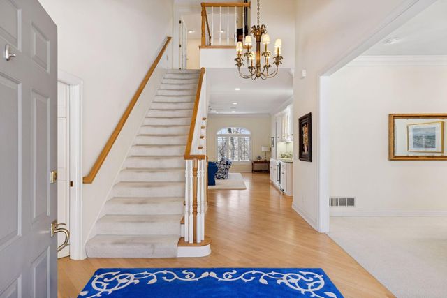 5000 Malibu Drive, Edina, MN 55436