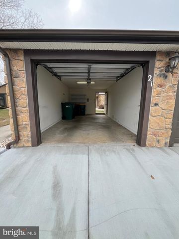 21 ABBEY COURT, Carlisle, PA 17015