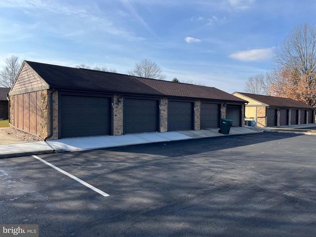 21 ABBEY COURT, Carlisle, PA 17015