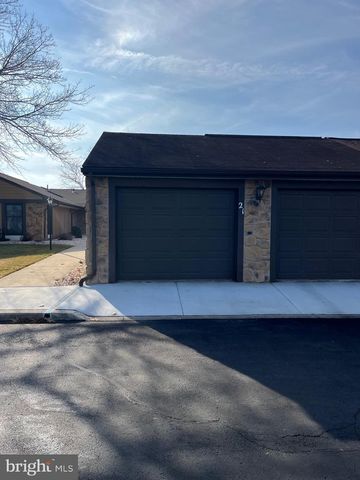 21 ABBEY COURT, Carlisle, PA 17015