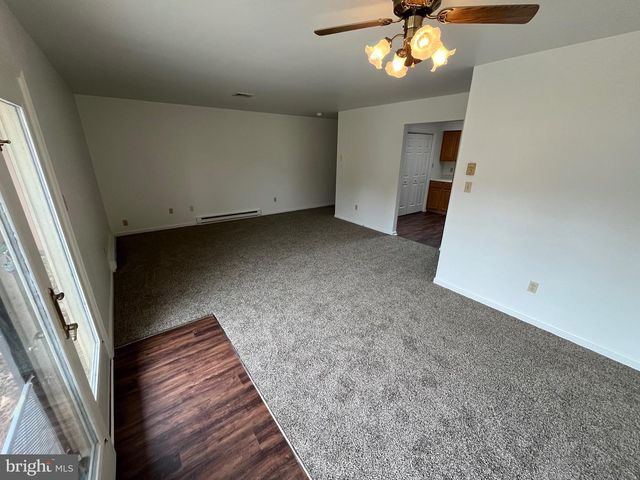 21 ABBEY COURT, Carlisle, PA 17015