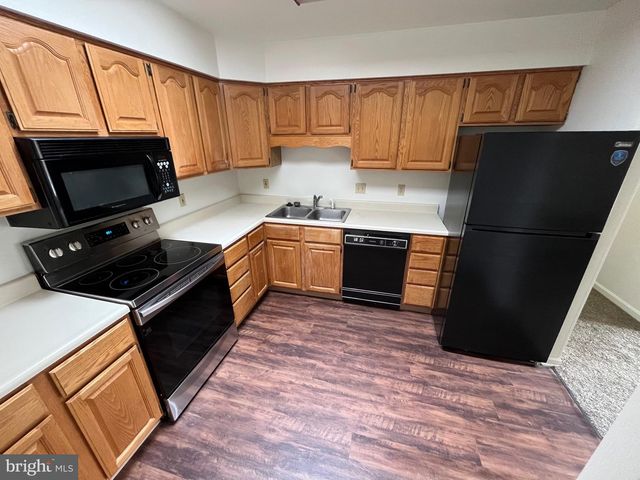 21 ABBEY COURT, Carlisle, PA 17015