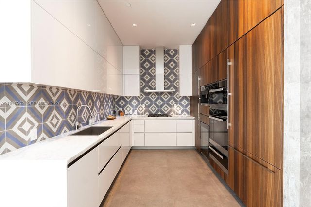 2675 S Bayshore Dr 603S, Miami, FL 33133