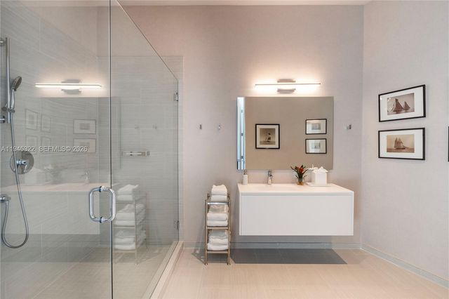 2675 S Bayshore Dr 603S, Miami, FL 33133