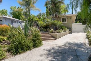 21720 Dumetz Road, Woodland Hills, CA 91364