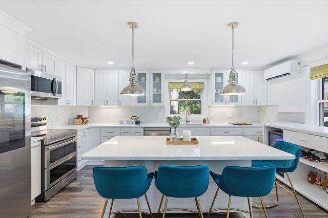151 Greenwood Rd, Andover, MA 01810