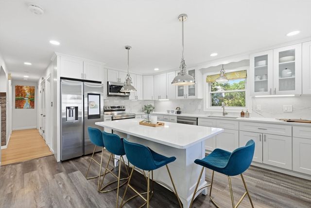 151 Greenwood Rd, Andover, MA 01810