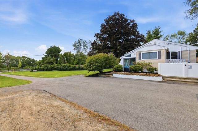 151 Greenwood Rd, Andover, MA 01810