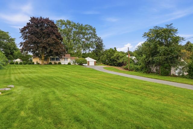 151 Greenwood Rd, Andover, MA 01810