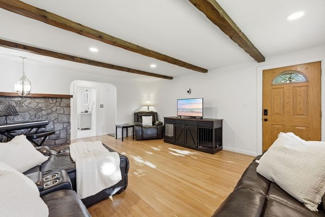 151 Greenwood Rd, Andover, MA 01810