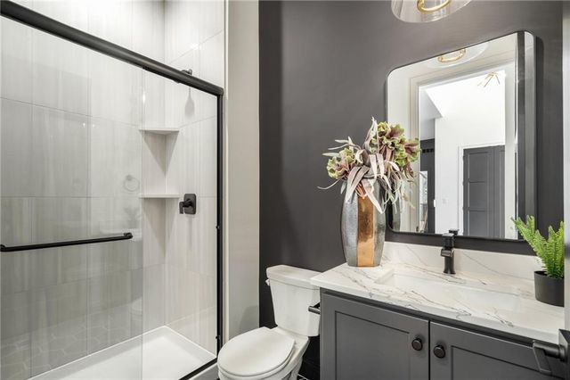 11289 S Sunray Drive, Olathe, KS 66061