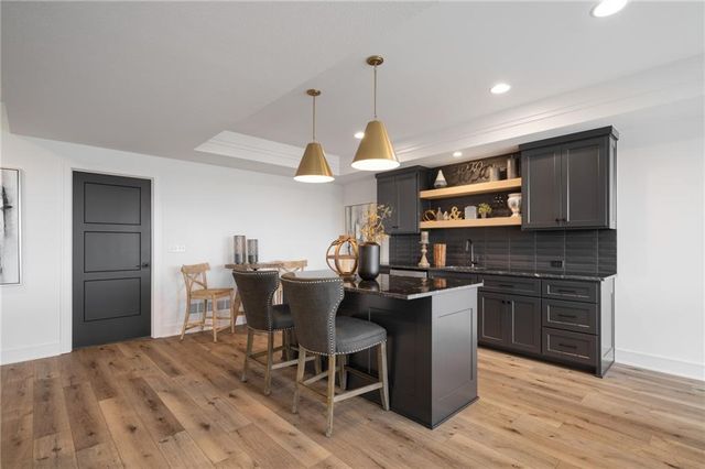 11289 S Sunray Drive, Olathe, KS 66061